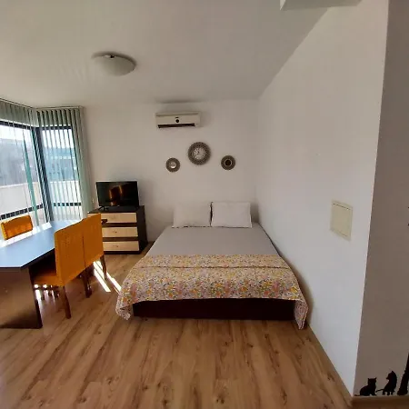Azuro * Sozopol