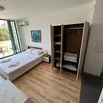 Azuro Apartmán *