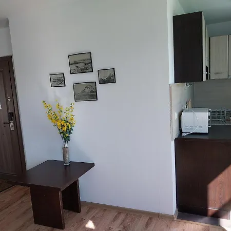 Azuro Apartament *